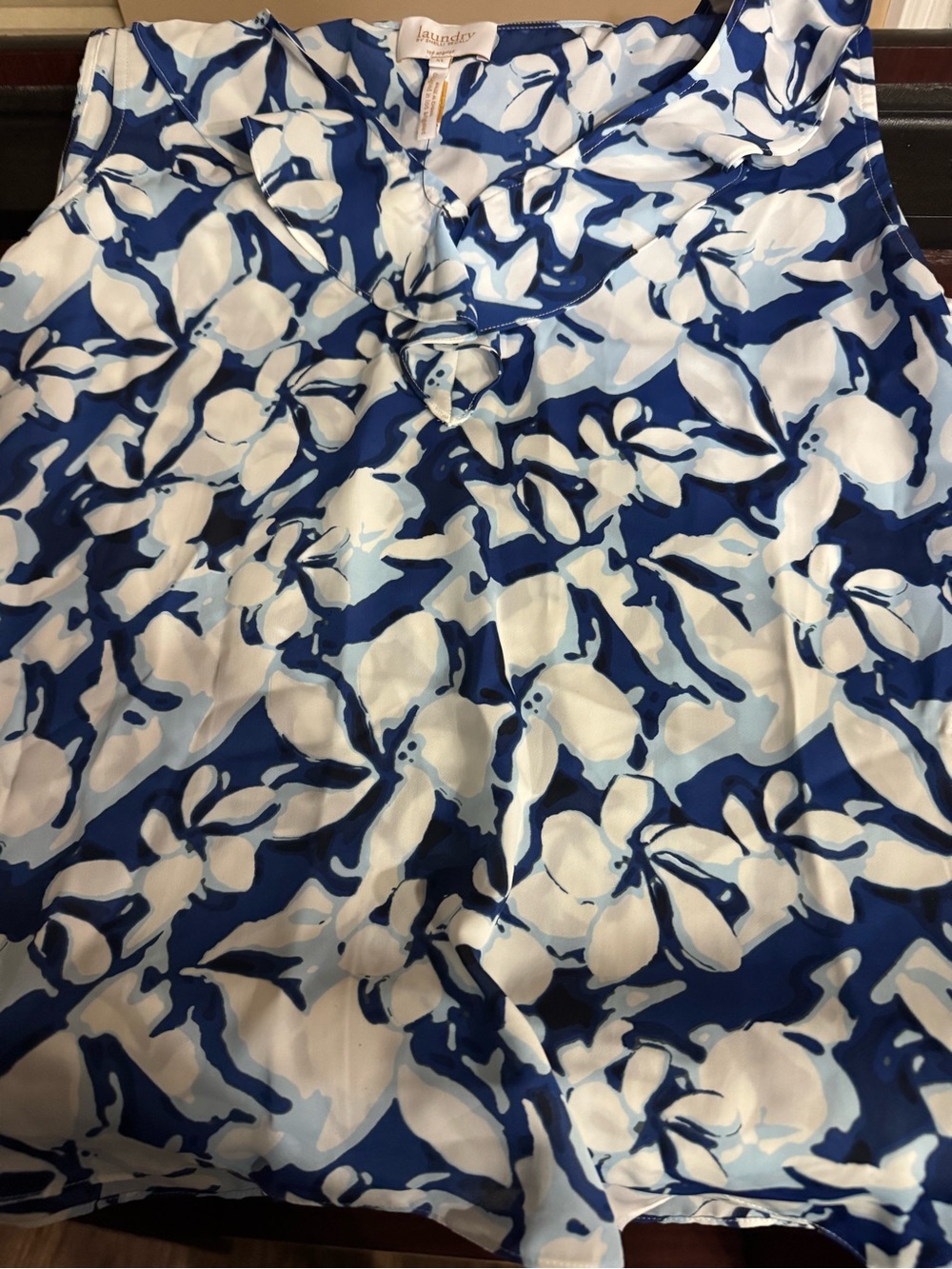 Laundry By Shelli Segal Navy and Light Blue Floral Sleeveless Top (d1-12)